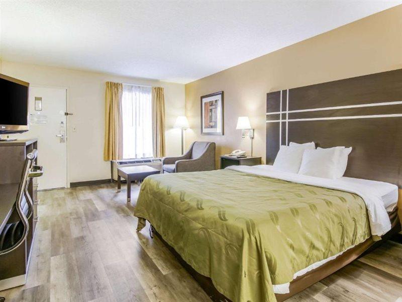 Quality Inn & Suites Atlanta Stone Mountain Exterior foto