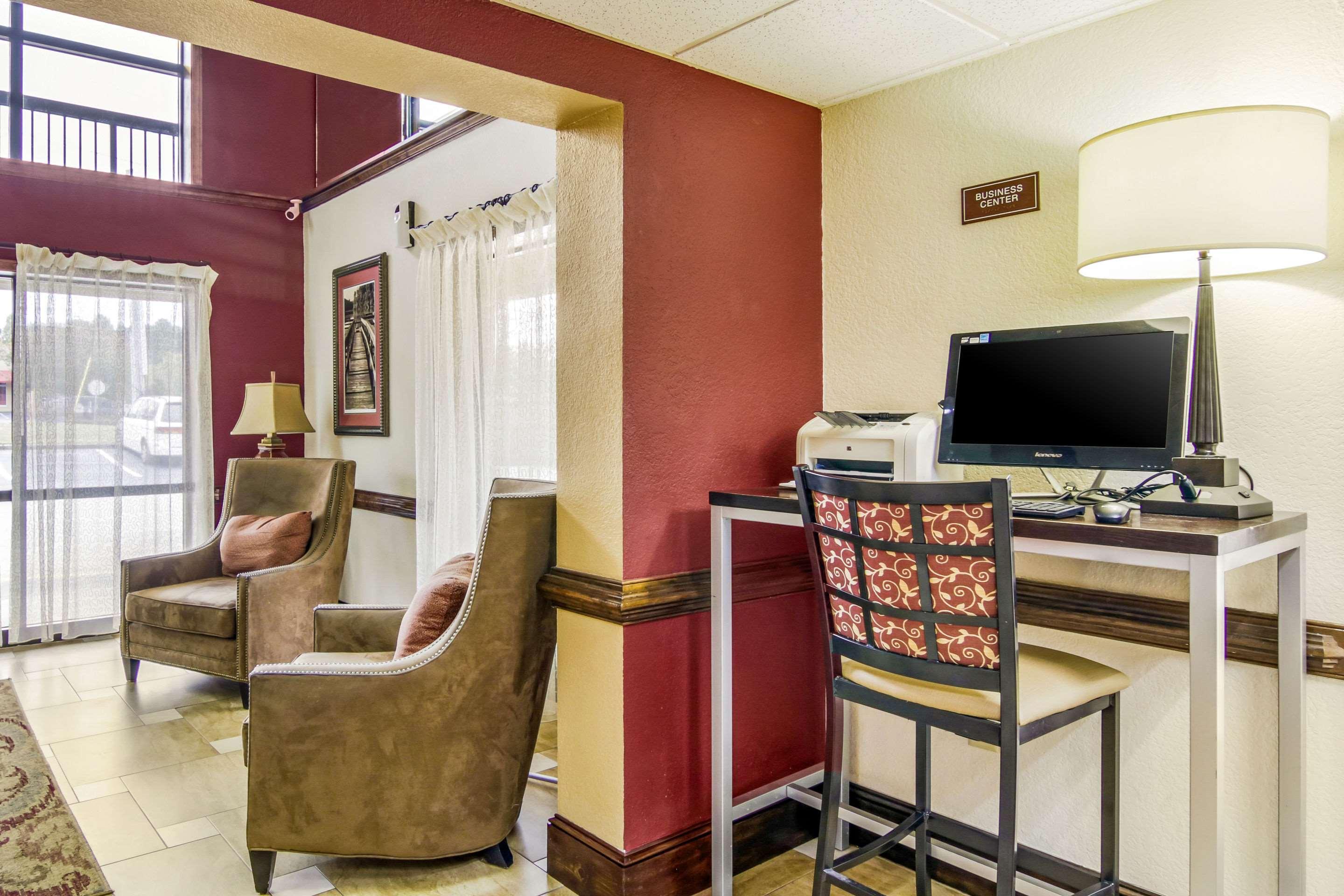 Quality Inn & Suites Atlanta Stone Mountain Exterior foto