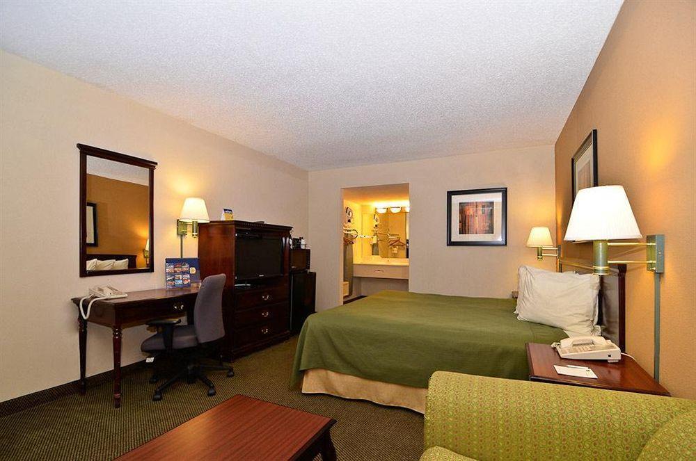 Quality Inn & Suites Atlanta Stone Mountain Exterior foto