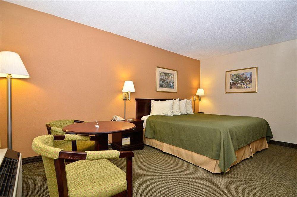 Quality Inn & Suites Atlanta Stone Mountain Exterior foto